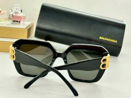 Picture of Balenciga Sunglasses _SKUfw56589173fw